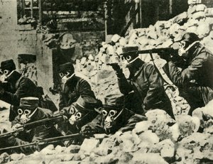 Franse soldaten met gasmaskers, Eerste Wereldoorlog, ca. 1915 door Unbekannt