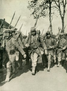Franse troepen op mars, Eerste Wereldoorlog, 1914-1918, ca. 1920 door Unbekannt