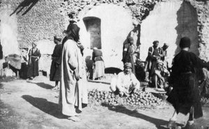 Fruitmarkt, Bagdad, Irak door Unbekannt