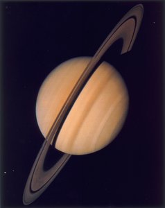 Volledig zicht op Saturnus en haar ringen, 1980