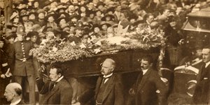 Begrafenis van Marie Lloyd, Hampstead, Londen, 12 oktober 1922 door Unbekannt