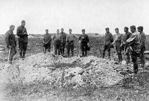 Begrafenis aan het Westelijk Front, Eerste Wereldoorlog, 1916, ca. 1920 door Unbekannt