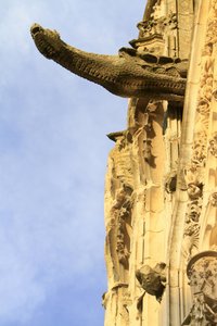 Waterspuwer. Sint-Stefanuskathedraal, Bourges, Frankrijk