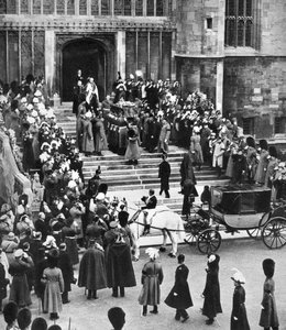 Rustplaats van George V, St Georges Kapel, Windsor Kasteel, 28 januari 1936 door Unbekannt