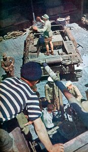 Duitse wapens en munitie arriveren in Noord-Afrika, 1942