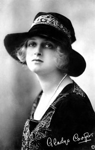 Gladys Cooper 1888-1971, Engelse actrice, 1900s door Unbekannt