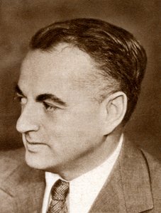 Guy Reginald Bolton, Brits schrijver van Broadway musical komedies, 1933