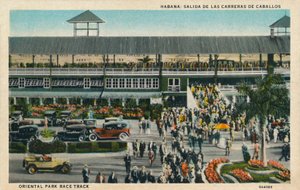 Habana: Salida De Las Carreras De Caballos. Oriental Park Race Track, ca. 1910 door Unbekannt