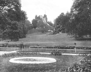 Hawarden Castle, Flintshire, Wales, 1894 door Unbekannt