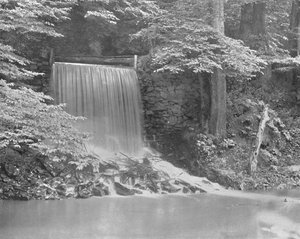 Onafhankelijkheidswatervallen, aan Darby Creek, nabij Philadelphia, VS, ca. 1900