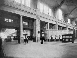 Interieur van Retiro-treinstation, Buenos Aires, Argentinië door Unbekannt