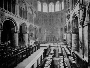 Interieur van de Kerk van St Bartholomew the Great, West Smithfield, City of London, 1906 door Unbekannt