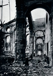 Interieur van de Kerk van St. Mary Le Bow, Cheapside uitgebrand tijdens een luchtaanval, 1941 door Unbekannt