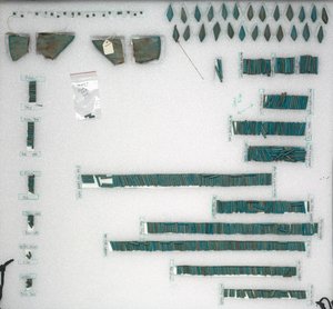 Sieraden van Senbi, 1980-1801 v.Chr. door Unbekannt