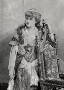 Julie Feyghine, Franse actrice, 1881