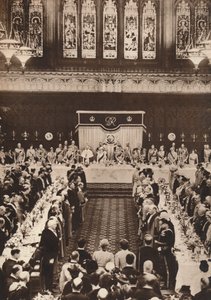 Koning George VI en koningin Elizabeth bij een lunch ter viering van de kroning, 1937 door Unbekannt