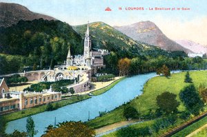 La Basilique et le Gave, Lourdes, Frankrijk, 1933 door Unbekannt
