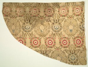 Lampas met dubbel ogivaal bloemmotief op geruite ondergrond, 1550-1575 door Unbekannt