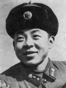 Lei Feng, Chinese soldaat van het Volksbevrijdingsleger, ca. 1962 door Unbekannt