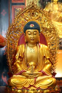 Leong San boeddhistische tempel. Gouden Boeddhabeeld. Singapore door Unbekannt