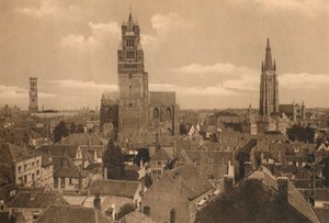 Les trois Tours Beffroi, Cathédrale et Eglise Notre-Dame, c1928 door Unbekannt