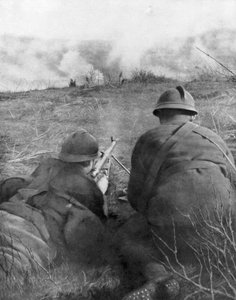 Machinegeweerschutters aan de rand van Hangard Wood, Picardië, Frankrijk, 28 april 1918, 1926 door Unbekannt