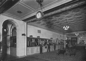 Hoofdkantoor naast de ingangslobby, Roosevelt Hotel, New York City, 1924 door Unbekannt