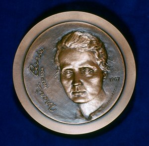 Medaille ter herdenking van Marie Sklodowska Curie, Pools-Franse natuurkundige, 1967