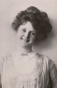 Miss Billie Burke, 1884-1970, ca. 1930 door Unbekannt