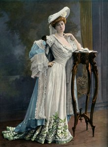 Mlle. Paule Andral - Du Theatre Du Vaudeville - Rol van Roseline Denis. - L