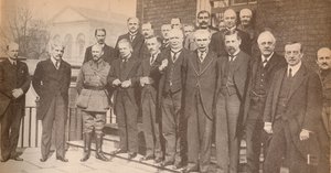 Mr. Lloyd George, premier, en enkele van zijn collega