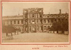 Gemeente van Parijs (1871): uitzicht op het Palais des Tuileries in Parijs na de brand van mei 1871
