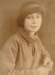 Natalia Sergejevna Goncharova 1881-1962 in Parijs, 1917