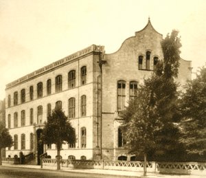 No. 75. Cardinal Vaughn School door Unbekannt