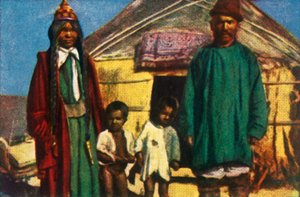 Nomaden buiten hun joert, West-Mongolië