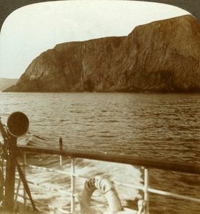Noordkaap - vanuit het westen - land van de middernachtzon, nabij middernacht, N. Noorwegen, ca. 1905