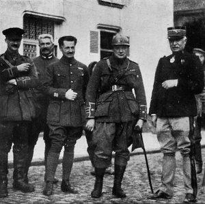 Aan het front en na ervaring commandeerde hij de 6e Royal Scots Fusiliers, ca. 1916, 1945 door Unbekannt