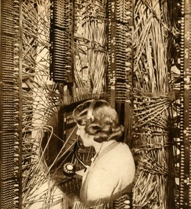 Operator op de Mayfair Exchange, 1932, 1933 door Unbekannt