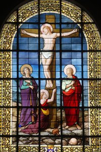 Saint Roch kerk glas-in-lood: Christus aan het kruis, Parijs, Frankrijk door Unbekannt