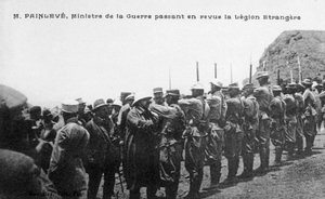 Paul Painlevé inspecteert troepen van het Franse Vreemdelingenlegioen, Marokko, ca. 1926 door Unbekannt