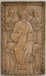 Plaquette met Christus op de troon met twee apostelen, Karolingisch, 850-875