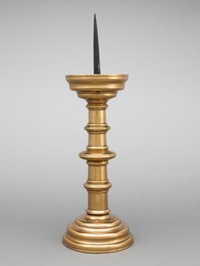 Pricket kandelaar, begin 1500s