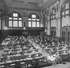 Leerlingen die een examen afleggen op de City of London School
