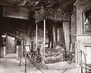 Slaapkamer van koningin Mary in Holyroodhouse, Edinburgh, Schotland, 1894
