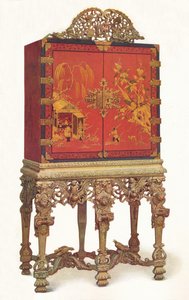 Rood en Goud Lak Kast