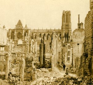 Kathedraal van Reims, Reims, Noord-Frankrijk, ca. 1914-ca. 1918 door Unbekannt
