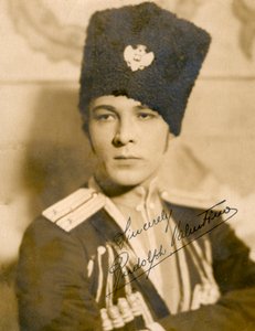 Rudolph Valentino 1895-1926, Italiaanse acteur, ca. 1920s door Unbekannt