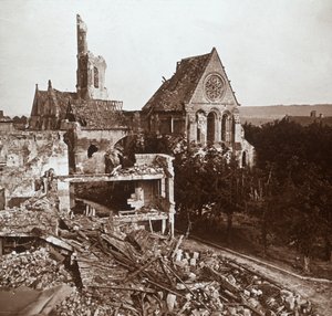 Verwoeste kerk, Vauxaillon, Noord-Frankrijk, ca. 1914-ca. 1918 door Unbekannt
