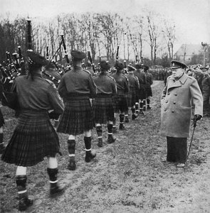 Scotties parade op Duitse bodem, 1945 door Unbekannt
