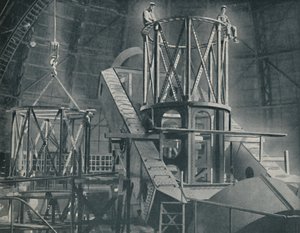 Sectie voor Sectie Stijgt het Enorme Stalen Frame van de Hookers Cilinder, ca. 1935